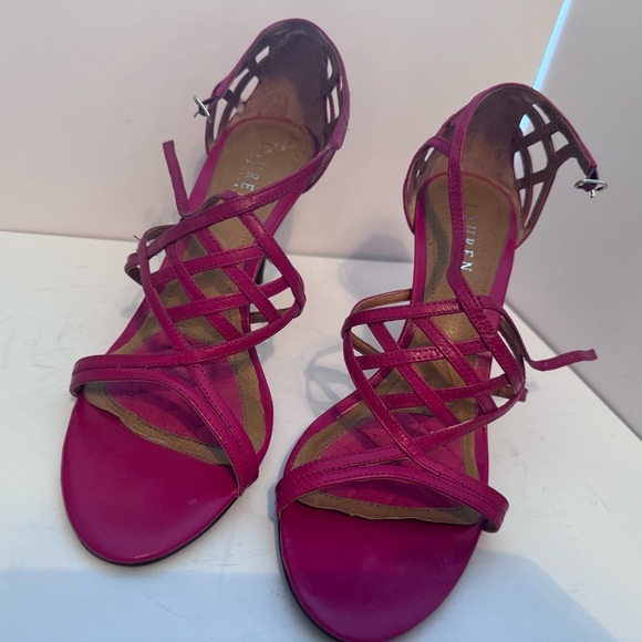 Size 9.5 Fuschia, Ralph Lauren heel. Never worn. 4 in heel - Picture 5 of 7